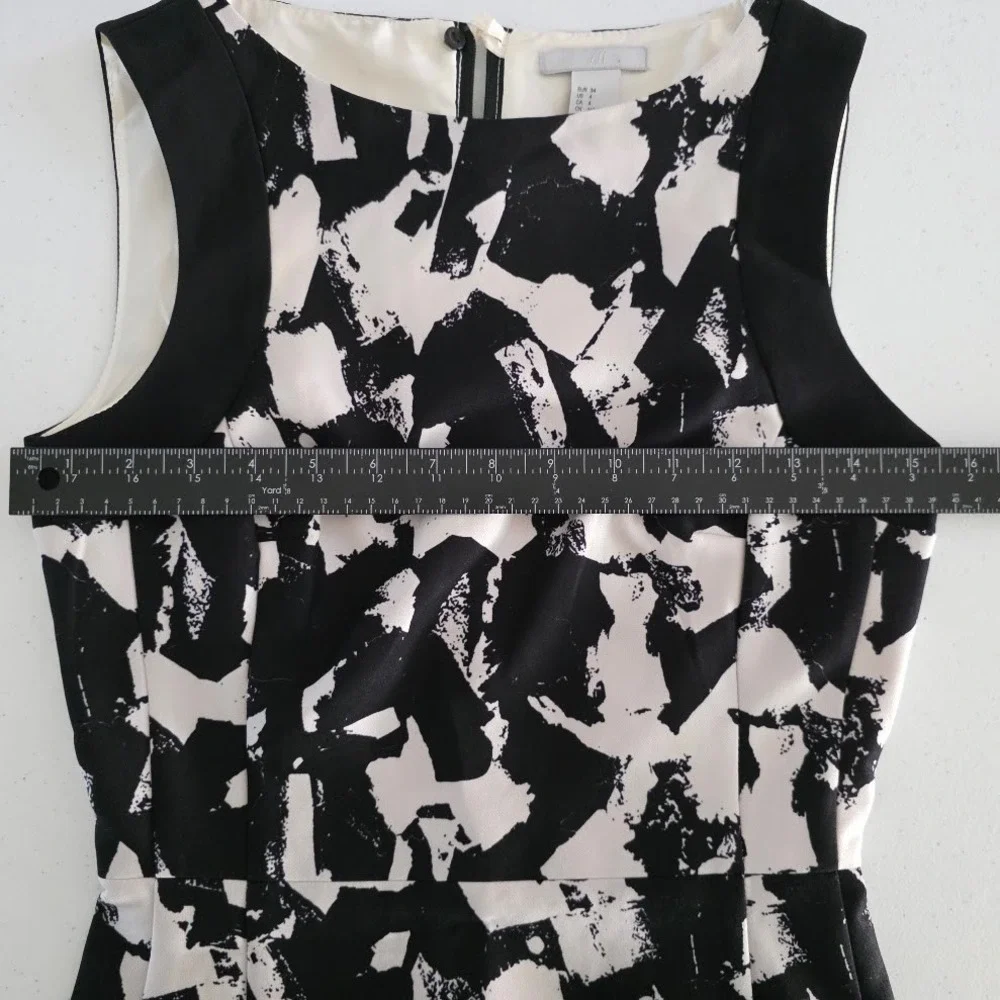 H&M‎ Black Beige Abstract Print Sleeveless Sheath Dress Size 4 Workwear Cocktail
